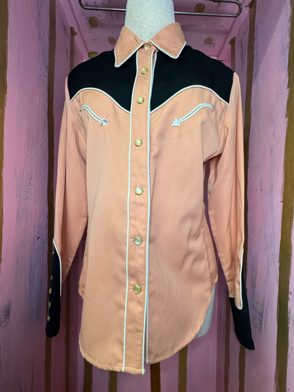 Scully Two-Tone Western Shirt - Peach and Black - Snap Buttons - SM